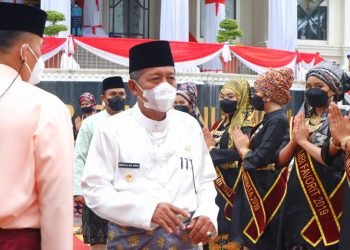 Wakil Gubernur Jambi, Drs.H.Abdullah Sani,M.Pd.I,  saat datang di Peringatan Hari Ulang Tahun (HUT) ke 65 Provinsi Jambi (foto: chi-den)