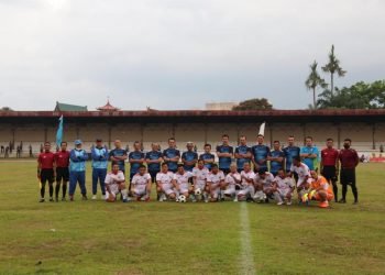foto bersama kedua club (foto: den)