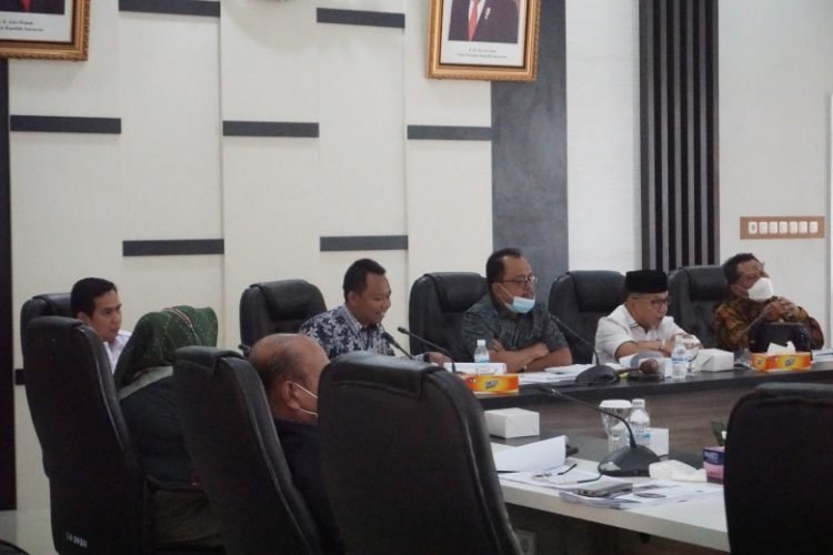DPRD Provinsi Jambi melaksanakan rapat pansus (foto: Tami-Rj)