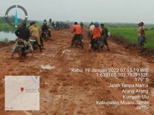 Kondisi jalan penghubung dua Kecamatan Sungai Gelam Dan Kumpe Ulu