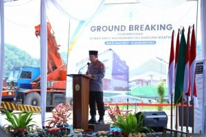 Kapolri Jenderal Listyo Sigit Prabowo saat menghadiri undangan acara Ground Breaking Rumah Sakit Muhammadiyah Bandung Selatan (RS MBS).