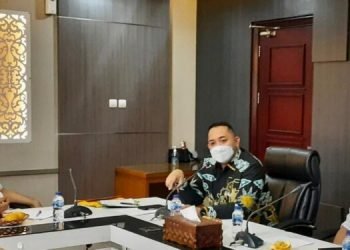 Wakil Ketua Dewan Perwakilan Rakyat Daerah (DPRD) Provinsi Jambi, Pinto Jaya Negara saat pimpin rombongan komisi lV DPRD Provinsi Jambi ke Kementerian Agama (Kemenag) Republik Indonesia (RI) (foto: tm)