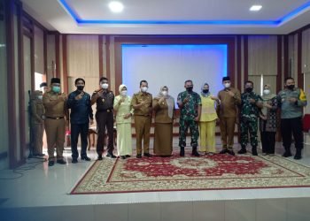 Bupati Muaro Jambi Hj.Masnah Busro sambut saat kedatangan silahturahmi Danrem 042/Gapu Brigjen TNI M.Zulkifli,S.IP.MM