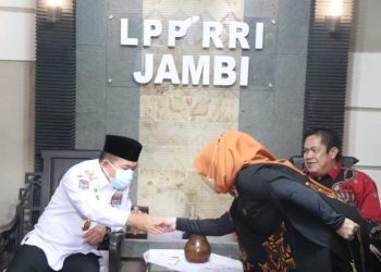 Gubernur Al Haris (Foto: Agus Supriyanto)