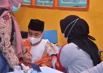 Ratusan Anak SD Karya Madiri Ikuti Vaksinasi Covid-19
