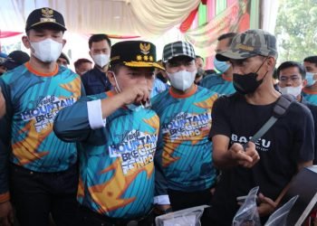 Al Haris saat menyatakan, Pemerintah Provinsi Jambi terus berupaya dalam memulihkan perekonomian masyarakat Jambi (foto: Agus Supriyanto)