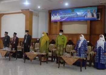 Bupati Hj. Masnah Busro, SE, M.Tr.IP saat menghadiri dan membuka secara resmi acara festival rebana (foto: ist)