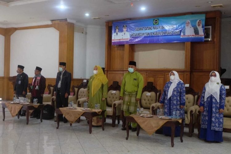 Bupati Hj. Masnah Busro, SE, M.Tr.IP saat menghadiri dan membuka secara resmi acara festival rebana (foto: ist)