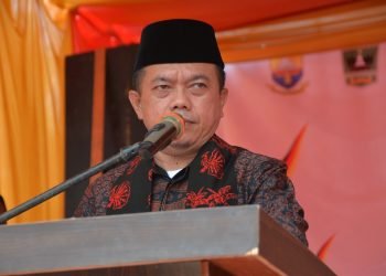 Gubernur Jambi Dr.H.Al Haris,S.Sos.,M.H., saat menyatakan bahwa Provinsi Jambi dengan Provinsi Sumatera Barat secara historis sudah menyatu dengan mengalirnya Sungai Batanghari (foto: Novriansyah)