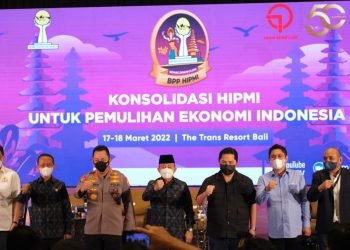 Foto bersama selesai Sidang Dewan Pleno BPP HIPMI, di The Trans Resort Bali (foto: ist)