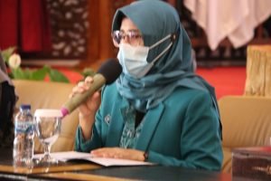 Wakil Ketua II Tim Penggerak Pemberdayaan Kesejahteraan Keluarga (TP PKK) Provinsi Jambi, Hj.Iin Kurniasih Sudirman (foto: Agus Supriyanto)