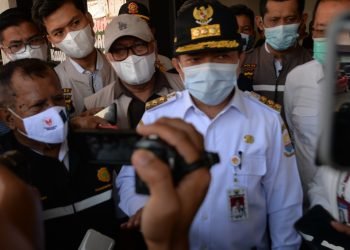Gubernur Jambi Al Haris saat diwawancarai (foto: Novriansah).