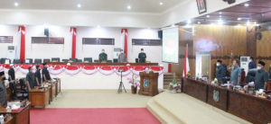 Bupati Anwar Sadat Hadiri Paripurna Kedua DPRD Tanjab Barat