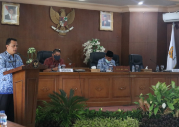 Kepala Bappeda Kabupaten Tanjung Jabung Timur Ali Fahrudin menyampaikan laporan pelaksanaan Musrenbang (foto: erga)