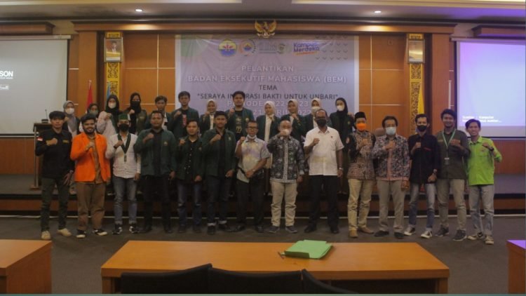 Foto bersama selesai pelantikan Badan Eksekutif Mahasiswa (BEM) Universitas Batanghari (UNBARI)