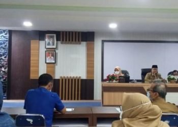 Wawako Rapat Ranperda Pajak dan Retribusi Daerah (foto: Ist)