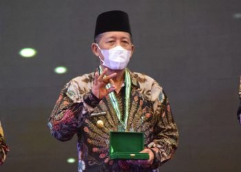Wakil Gubernur Jambi Abdullah Sani saat mengemukaa Pemprob berhasil membina perusahaan untuk menerapkan K3 (foto: Sopbirin)