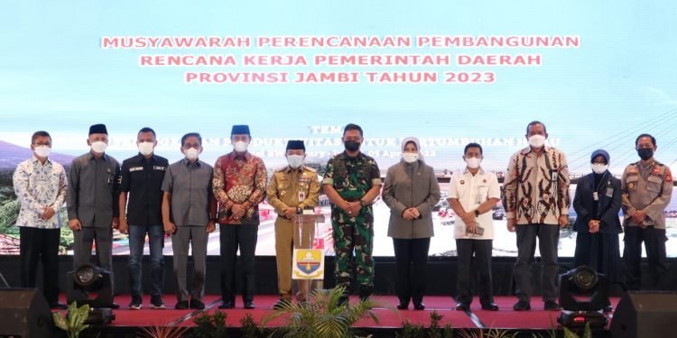 Edi Purwanto saat Hadiri Musrenbang RKPD Provinsi Jambi Tahun 2023 (foto: Ist)