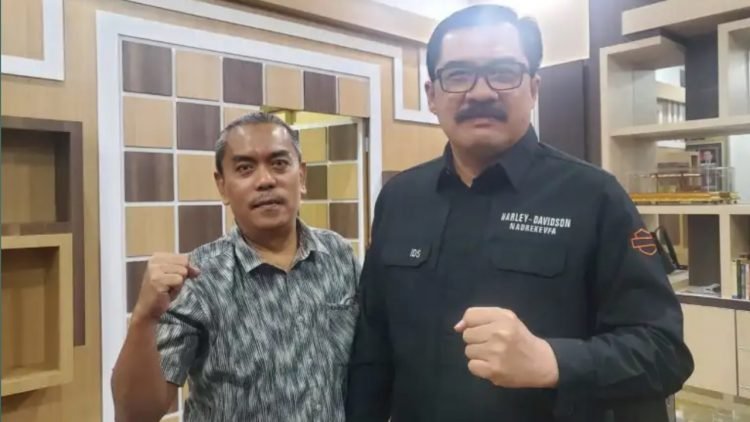 Ketua JMSI Pengda Jambi Dodi Irawan (Kiri) bersama Kepala BIN Daerah Provinsi Jambi Brigjen Pol Irawan David Syah (Kanan) Usai Audiensi