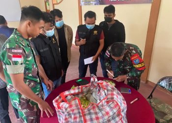 Satgas Yonif 645/GTY Amankan 27,311 Kg Sabu Asal Malaysia (foto: Dok Dispenad)
