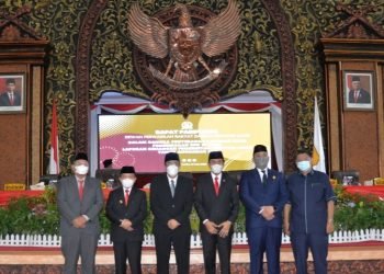 Paripurna penyampaian laporan hasil pemeriksaan keuangan Pemprov Jambi oleh BPK RI (foto: ist)