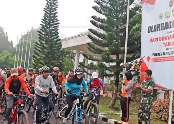 Bupati Tanjab Timur Ikuti Gowes Bersama Komunitas