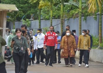 Momen Bupati Masnah Busyro dan Al Haris Dampingi Presiden RI Joko Widodo (foto: ist)