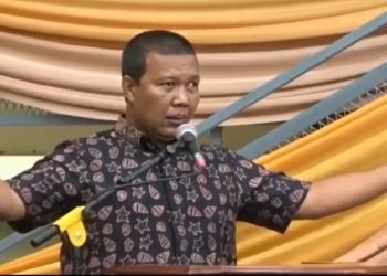 Romi Hariyanto saat menceritakan kisah saat menimba ilmu di Yayasan Pendidikan Buddhis Sariputra Caka Maha Jaya (Foto: Ist)