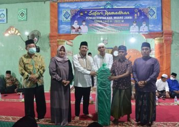 Wakil Bupati Bambang Bayu Suseno saat safari di Desa Pulau Kayu Aro (foto: ist)