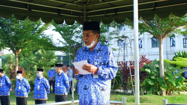 Sani pimpin Upacara Peningkatan Kedisiplinan Aparatur Sipil Negara (ASN) dan Peringatan Hari Koperasi ke 75 Tahun 2022 (foto: Ist)