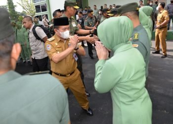 Al Haris saat dampingi Kasad Dudunhg resmikann Markas Komando Resor Militer (Makorem) 042/Garuda Putih (foto: Ist)