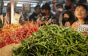 Pedagang Cabai di Pasar Angso Duo (foto: Ist)