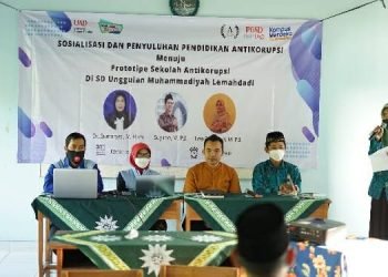 Sosialisasi Pendidikan Antikorupsi di SD Unggulan Muhammadiyah Lemahdadi oleh Tim PKM UAD dan Forum PAK SIJI DIY (Dok. Istimewa)