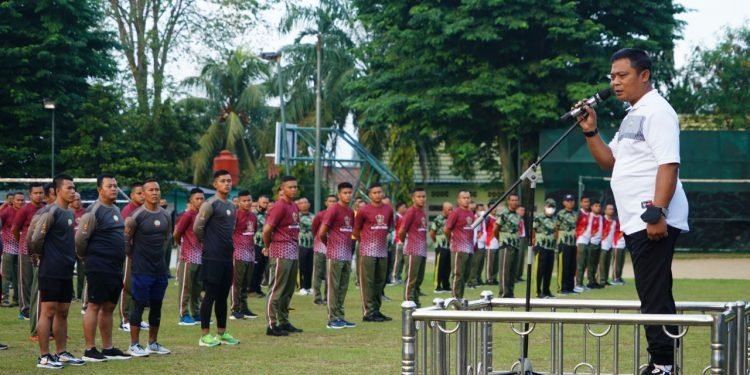 Danrem 042/Gapu Saat Pimpin Apel Gabungan Olahraga Bersama (dok istimewa)