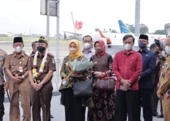 Elan Suherlan saat tiba di jambi (foto: ist)