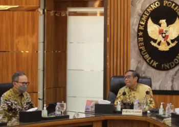 Anggota Dewan Komisioner (ADK) OJK bertemu dengan Menteri Koordinator Bidang Politik Hukum dan Keamanan (Menkopolhukam) Moh. Mahfud MD (Dok Ist)