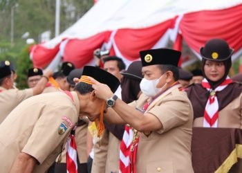 Gubernur Jambi Al Haris (foto: Agus Supriyantyo