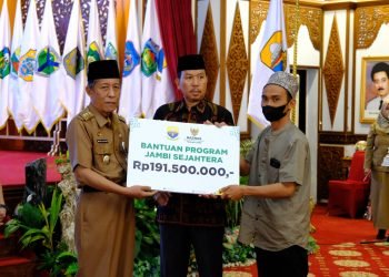 Wakil Gubernur Jambi Abdullah Sani (Sopbirin)