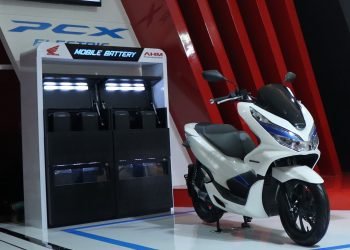 PCXElectric 1 & 2 : Komitmen besar AHM dalam elektrifikasi sepeda motor telah dibuktikan sejak tahun 2019 dengan memproduksi Honda PCX Electric di pabrik AHM di Sunter, Jakarta Utara.