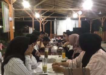 Pergerakan Mahasiswa Islam Indonesia (PMII) Komisariat Said Maghwie Cabang Kota Jambi saat Diskusi merancang strategi untuk para kader dan anggotanya agar melek menghadapi era teknologi (foto: Khoirul)