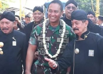 Panglima TNI Jenderal Andika Perkasa bersama PSHT madiun (Dok istimewa)
