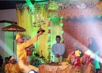 prosesi adat "Malam Tari Inai" dirumah dinas Bupati Tanjab Timur (dok Istimewa)