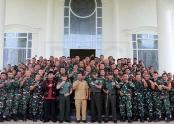 Potret Bupati Romi bersama Kasrem 042/Gapu dan 150 Babinsa dari lima Kodim se Provinsi Jambi (dok istimewa)