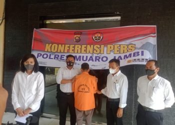 Konferensi Pers PMJ kasus pencabulan pimpinan Ponpes di Muaro Jambi (foto: Badrun)