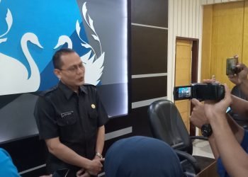 Agus Sudibyo saat memaparkan Regsosek (foto: Deni )