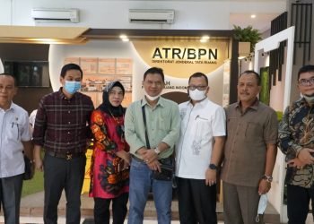 Pansus III DPRD Provinsi Jambi saat tiba di ke Kementrian ATR/BPN (Dok Istimewa)