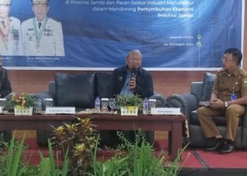 Para narasumber FGD Pemrov Jambi di Grand Hotel Jambi. (Dok istimewa)