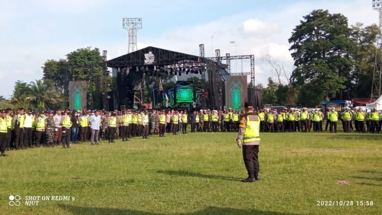 Gladi Bersih personel gabungan untuk pengamanan konser Dewa 19 di Jambi pada Sabtu malam (29/10/2022). (Dok Loadry Apryaldo)