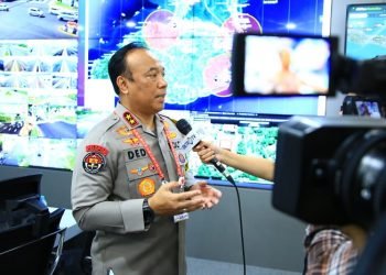 Kadiv Humas Polri Irjen Dedi Prasetyo saat diwawancara awak media. (Dok istimewa)