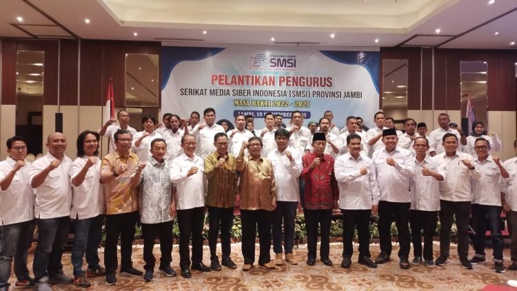 Pelantikan Pengurus Serikat Media Siber Indonesia Provinsi Jambi periode 2022 - 2027. (Dok SMSI Provinsi Jambi)